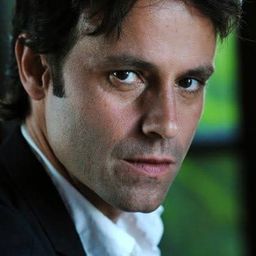 安東尼·葛雷西亞 飾演 Combate