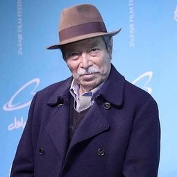 Ali Nassirian - 浮城記演員 飾演Captain Nemat