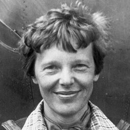 Amelia Earhart 飾演 Self (archive footage)
