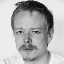 Joachim Rafaelsen 飾演 Arild