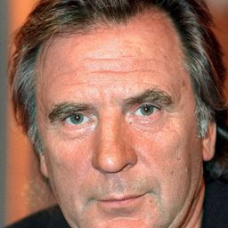 克勞斯·溫奈曼 飾演 Chief Engineer