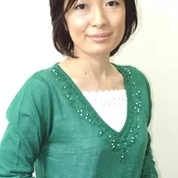 土屋 真由美 飾演 Student (voice)