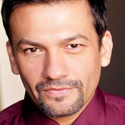 大衛·貝雷拉 飾演 Beto