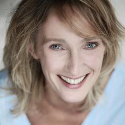 Nadia Fossier 飾演 Mathilde