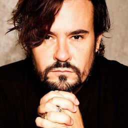 帕奧羅·維廉那 飾演 Miguel