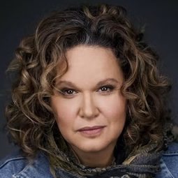 Leah Purcell 飾演 Diane