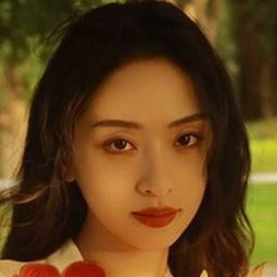 彭必瑤 - 鯊灘演員 飾演Ding Min