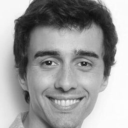 Miguel Raposo 飾演 Francisco Faria