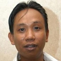 Fanny Fadillah - 跪毯旁的眼淚演員 飾演