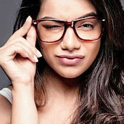 Nidhi Singh 飾演 Sweety