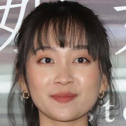 楊富江 - 徘徊年代演員 飾演Thao + Mai (Brick Factory)