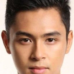 Arvic James Tan 飾演 