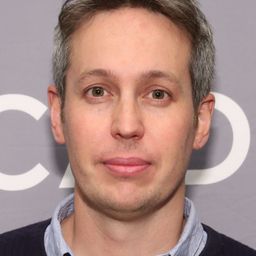 提姆·沃德爾 - 三個一模一樣的陌生人導演