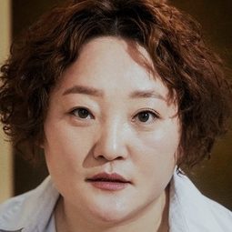 Park Ji-a 飾演 Ha-young