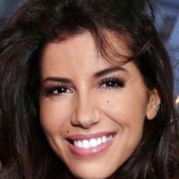 Leila Boumedjane 飾演 Sarah