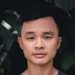 Aaron Teoh 飾演 Self