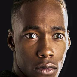 Abdulaziz Bernawi 飾演 Rakan