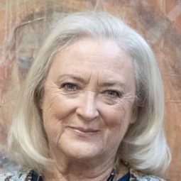 珊卓·艾利斯·拉夫爾提 - 飢餓遊戲2：星火燎原 演員 飾演Greasy Sae