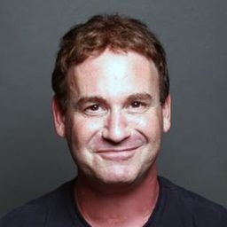 Steven Rogers - 後備媽咪編劇