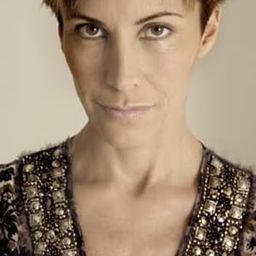 Tiziana Foschi 飾演 Giovanna