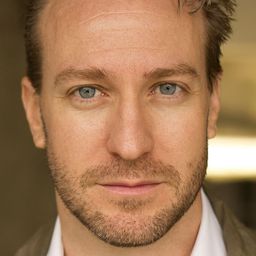 Desmond Devenish - Eddie & Sunny導演