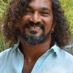 Stunt Silva 飾演 "Vatti" Kumar