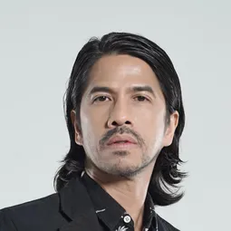 艾利歐·瓦哈布 - 觸不到的蝴蝶演員 飾演Boy