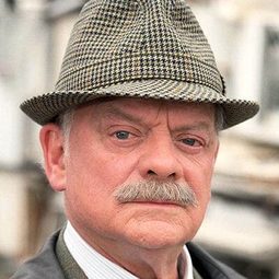 David Jason - Wombling Free演員 飾演Womble Voices (voice)