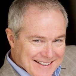 Fred Keating - 超級火山：真正末日演員 飾演Captain Franks (uncredited)