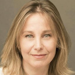 Natalia Dicenta - Grandes ocasiones演員 飾演Julia