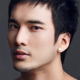 查瓦特·宋憲 飾演 Muen Han