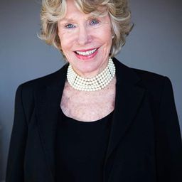 Jay W. MacIntosh 飾演 Mother