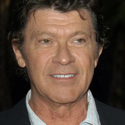 Robbie Robertson 飾演 Self