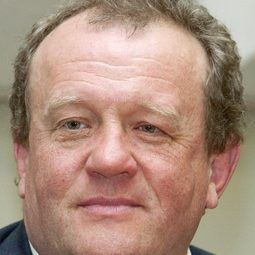 艾瑞克·金恩萊塞德 - November Christmas演員 飾演Wade Miller