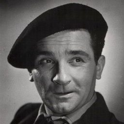 Ryszard Pietruski 飾演 Headwaiter