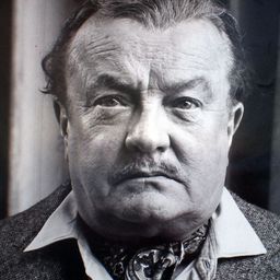 Basil Sydney 飾演 The Emperor Franz Joseph