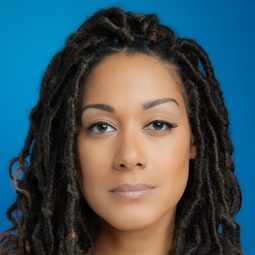 辛西亞·凱伊·麥克威廉斯 飾演 Queen Dahut (voice)