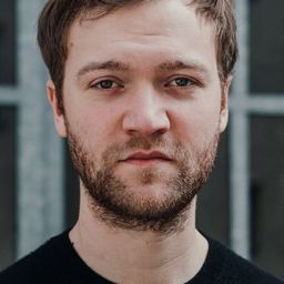 Vincent Redetzki 飾演 Philip Kuper