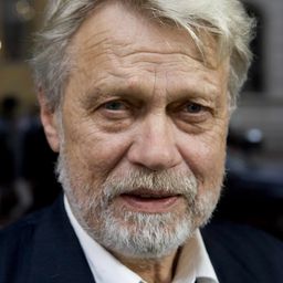 Nils Sletta 飾演 Albert (segment "Den lille bedriften")