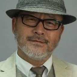 班鐵翔 飾演 Uncle Guan