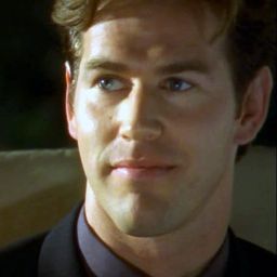 Scott Carson 飾演 Dan