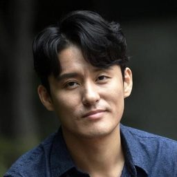 崔載雄 飾演 Kim Jeong-hwan