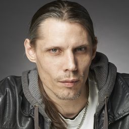 Goran D. Kleut - 芙莉歐莎：末日先鋒傳說演員 飾演The Octoboss