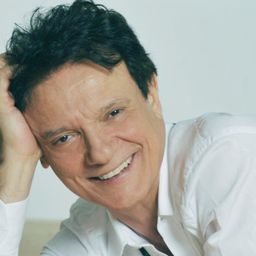 Massimo Ranieri 飾演 Paolo Antonelli