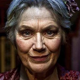 Ragnhild Hilt 飾演 Grete Maigret