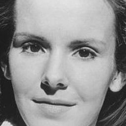 Betsy Lynn George 飾演 Lisa