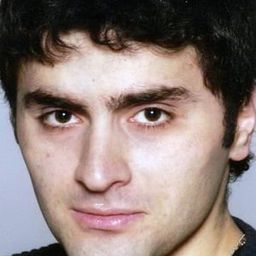 Guram Bablishvili 飾演 Museridze