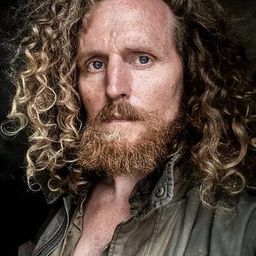 André Lewski - 神經一家親演員 飾演Klaus