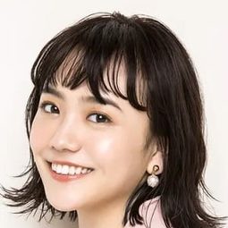 松井愛莉 飾演 Yuna