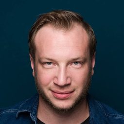 Mateusz Malecki - 農民演員 飾演Szymek